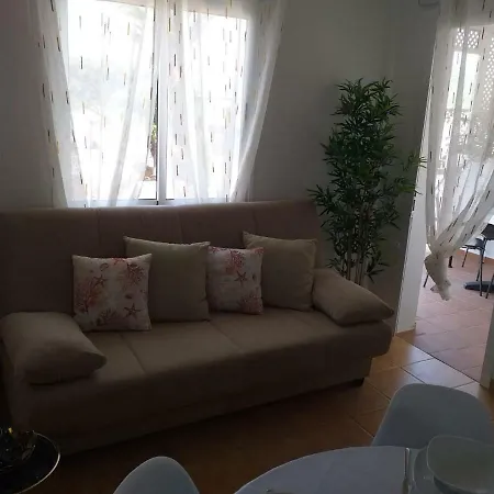 Апартаменты Popcorn House Коральео